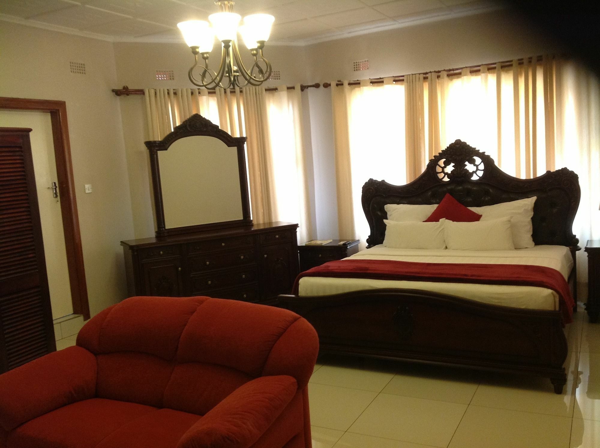 Cypress Executive Lodge Ливингстън Екстериор снимка
